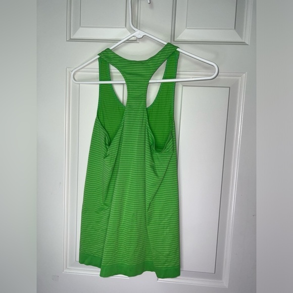 Under Armour athletic tank, medium - Picture 5 of 5